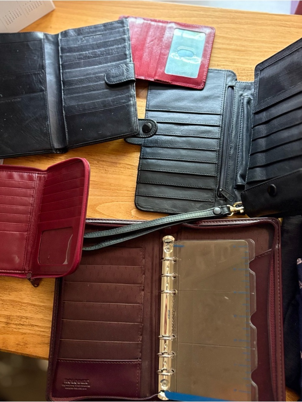 Women’s Leather Organizer Wallet Wristlet - Black & Burgundy